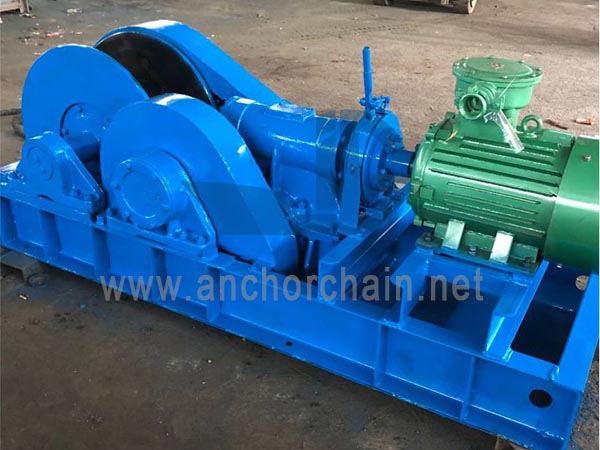 Troliu de remorcare offshore