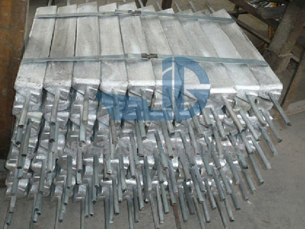 Anod de zinc pentru sistemul de răcire cu apă de mare
